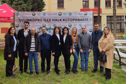 Özel Gereksinimli Bireylerden Kütüphane Ziyareti