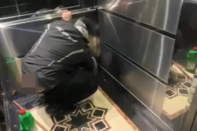 Asansöre Tuvaletini Yapan Kuryeye Asansörü Temizlettiler