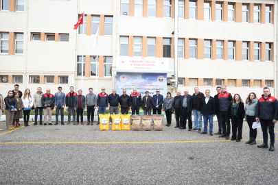 Kırklareli'nde Çiftçilere Yerli Hibrit Ayçiçeği Tohumu Dağıtıldı