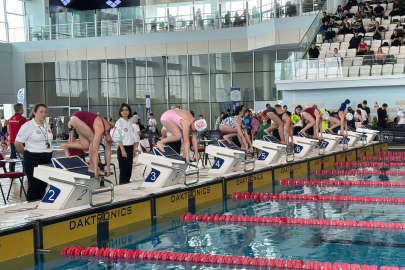 Edirne’de Yüzme Müsabakaları Sürüyor