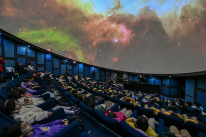 Mercan Bilim Merkezi Planetaryumu Çocukları Evrenle Buluşturuyor