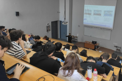 Tıp Öğrencilerine Afet Farkındalık Eğitimi