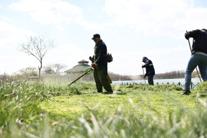 Kazak Gölü Bahara Hazırlanıyor