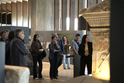 Ziyaretçiler Troya Müzesi'ni Uzman Rehber Eşliğinde Gezdi