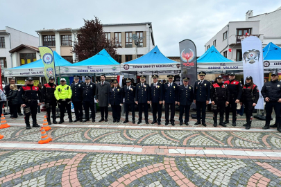 Saraçlar Caddesi’nde Polis - Halk Buluşması