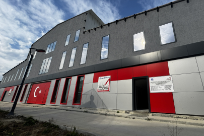 Tekirdağ'da Kurulan Deprem Laboratuvarında Binalar Gerçek Ölçekte Test Ediliyor
