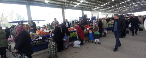 Havsa Halk Pazarı’nda Rağbet Taze Meyve Sebzeye