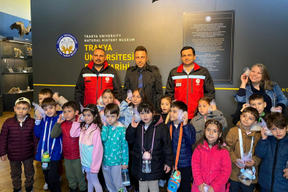 Minik Öğrenciler Doğa Tarihi Müzesinde Bilimle Buluştu
