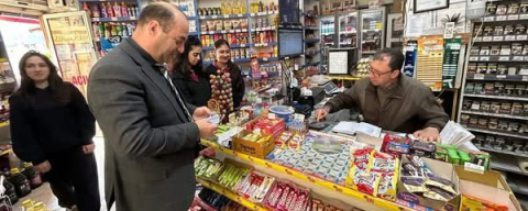 Edirne’de Lise Öğrencileri Veresiye Defteri Kapattı