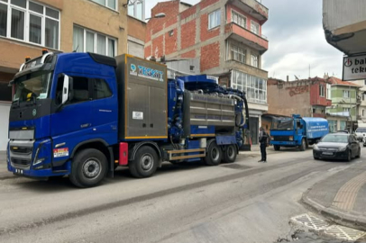 Uzunköprü’de Altyapı Çalışmalarına Kombine Kanal Açma Aracı Desteği