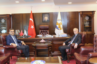 İdare Mahkemesi Başkanı Ayna’dan Rektör Hatipler’e Veda Ziyareti