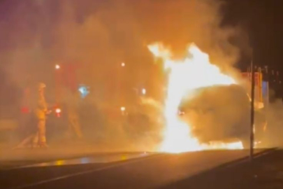 Otomobil Alev Topuna Döndü