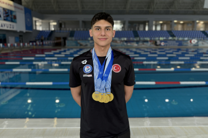 Milli Yüzücü Emre Onuş Yeni Başarılar İçin Çalışıyor