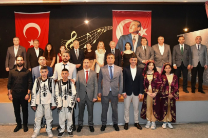 Paşayiğit Okullarında Şiir ve Türkü Dinletisi Düzenlendi