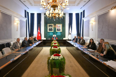 Vali Uğur Turan Devam Eden Çalışmalar Hakkında Brifing Aldı