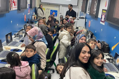 Veliler ve Öğrenciler Kodlama Etkinliğinde Buluştu