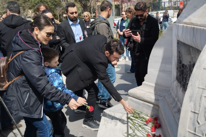 Türk Eğitim-Sen’den Karanfilli Protesto