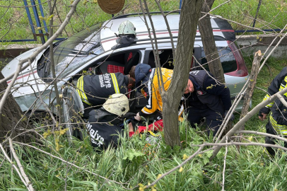 Tekirdağ'da Devrilip Duvara Çarpan Otomobilin Sürücüsü Hayatını Kaybetti