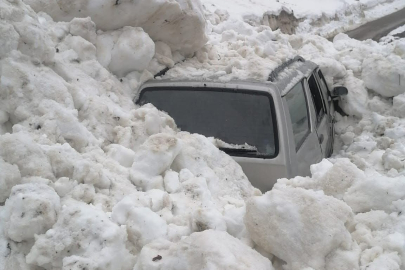 Çığ Altında Kalmaktan Son Anda Kurtuldular