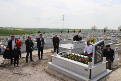 Edirne'nin Turizm Elçisi Bahri Dinar Kabri Başında Anıldı