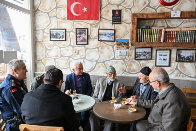 Vali Turan Pazar Günü Esnaf ve Vatandaşlarla Buluştu