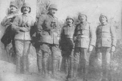 111 Yıl Önce Atatürk'ün O Tarihi Fotoğrafının Çekildiği Alan Tarihe Tanıklı Ediyor