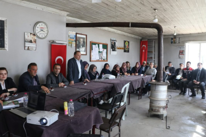 Edirne'de İpek Böceği Yetiştiriciliği Eğitimi Verildi