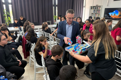 Özden’den Çocuklara Anlamlı 23 Nisan Hediyesi