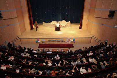 Trakya Üniversitesi’nde “Küçük Prens” Tiyatro Oyunu Sahnelendi