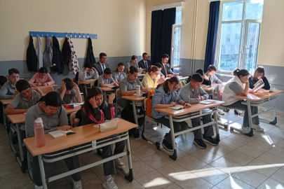 Kaymakam Enver Özderin Öğrencilerle Buluştu