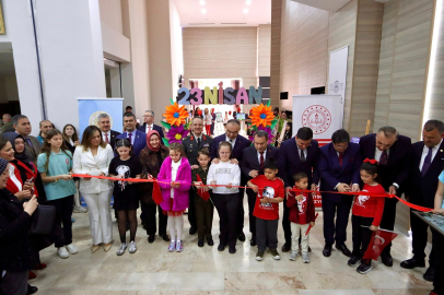 Tekirdağ'da "23 Nisan" Resim Sergisi Açıldı