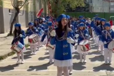 Marşlar Eşliğinde Mahalleyi Turladılar