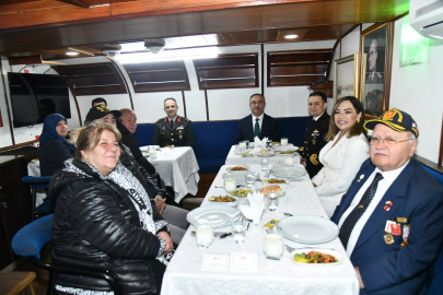 Vali Soytürk TCG ENEZ Gemisi’ni Ziyaret Etti