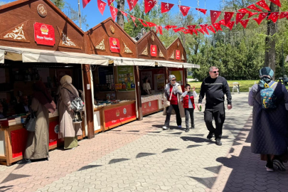 Edirne’de Şenlik Coşkusu: Yazarlar ve Çocuklar Buluştu