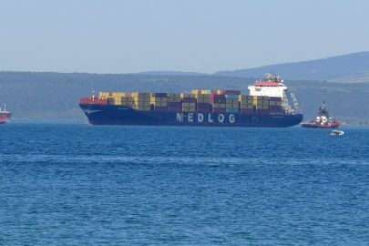 Çanakkale Boğazı'nda Konteyner Gemisi Makine Arızası Yaptı