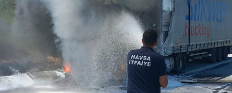 ‎Edirne'de TIR Yangını: 1 Yaralı