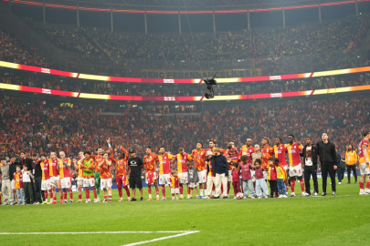 Galatasaray Evindeki Yenilmezlik Serisini Derbide Sürdürdü