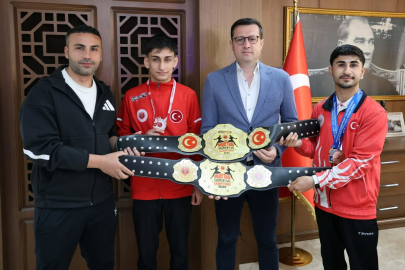 Çerkezköy’de Muaythai Şampiyonları Belediye’de Ağırladı