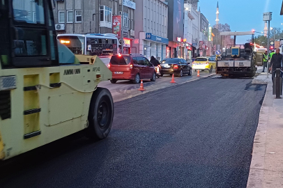 Bankalar Durağı’nda Gece Asfalt Mesaisi