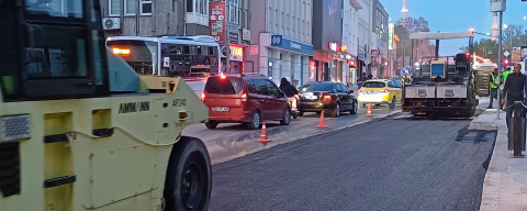 Bankalar Durağı’nda Gece Asfalt Mesaisi