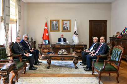 Lüleburgaz Heyeti Kırklareli Valisi Uğur Turan’ı Ziyaret Etti