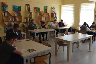 Kaymakam Özderin Öğrencilerle Okuma Saatine Katıldı