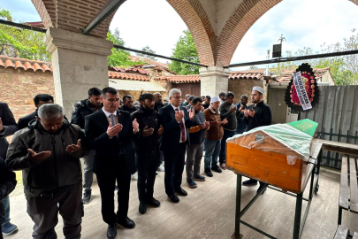 Edirne’de Öldürülen 14 Yaşındaki Gizem’e Veda