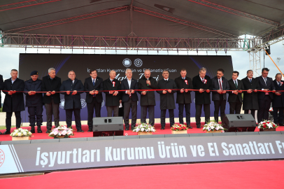 Çanakkale'de İşyurtları Ürün ve El Sanatları Fuarı Açıldı