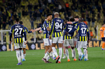 Fenerbahçe, Kadıköy’de Başakşehir’e Karşı Galibiyet Serisini Sürdürdü