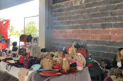 ‎Edirne Emek Pazarı’nda Esnaf Rüzgardan Tedirgin