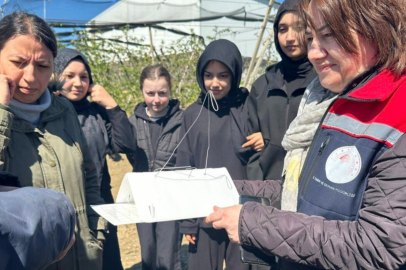 Çorlu’da Öğrencilere Elma Bahçesinde Uygulamalı Tarım Eğitimi