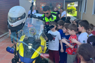 Edirne’de Trafik Polisleri Miniklerle Buluştu