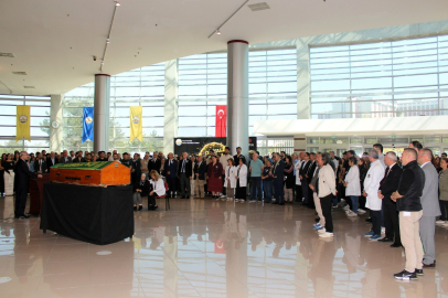 Prof. Dr. İlker Dıbırdık Son Yolculuğuna Uğurlandı