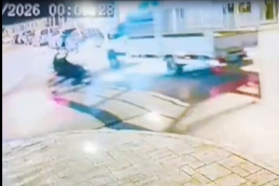 Keşan’da 2 Kişinin Yaralandığı Kaza Güvenlik Kamerasına Ansıdı